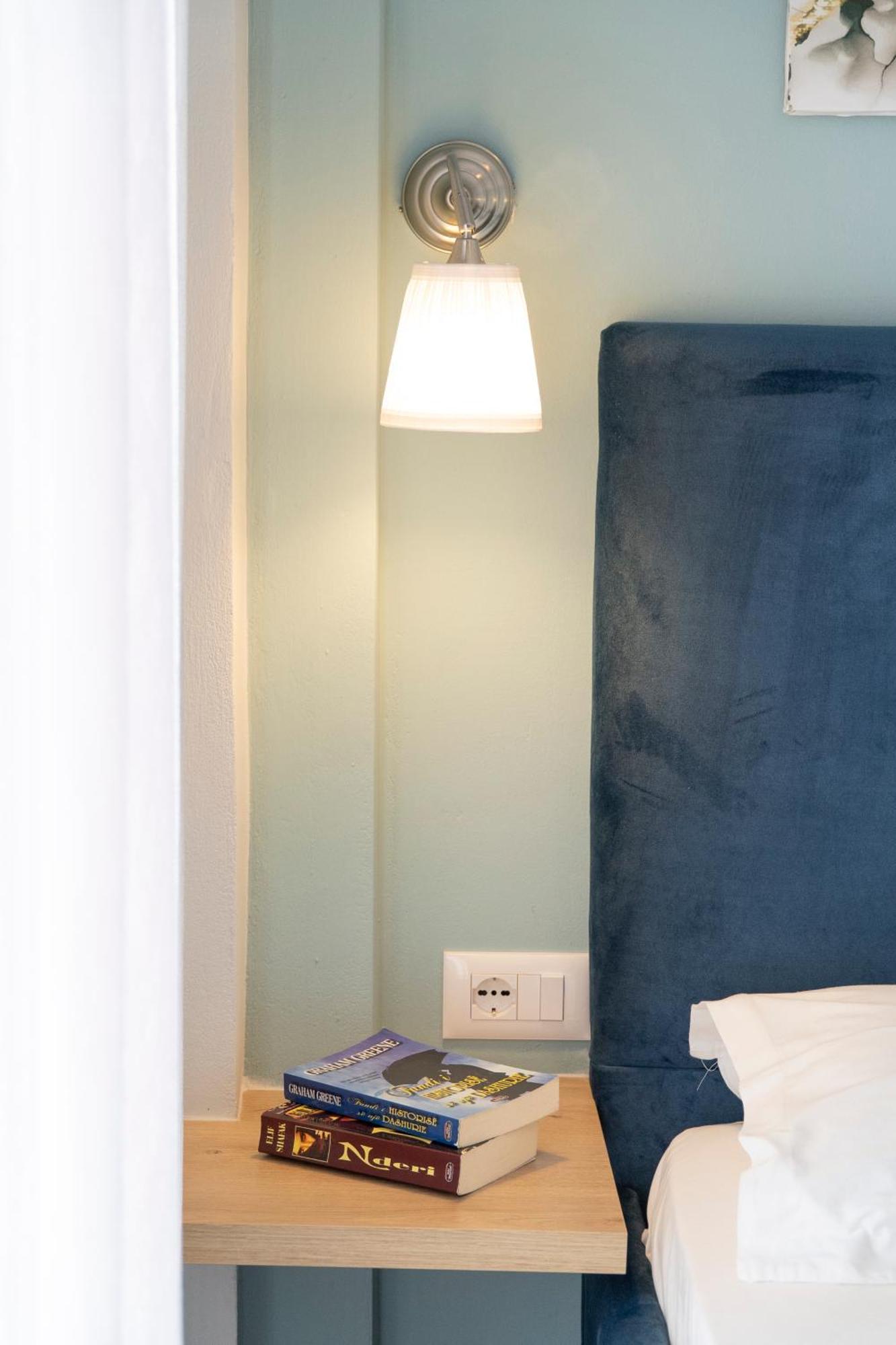 Memories Apartments Sarandë エクステリア 写真